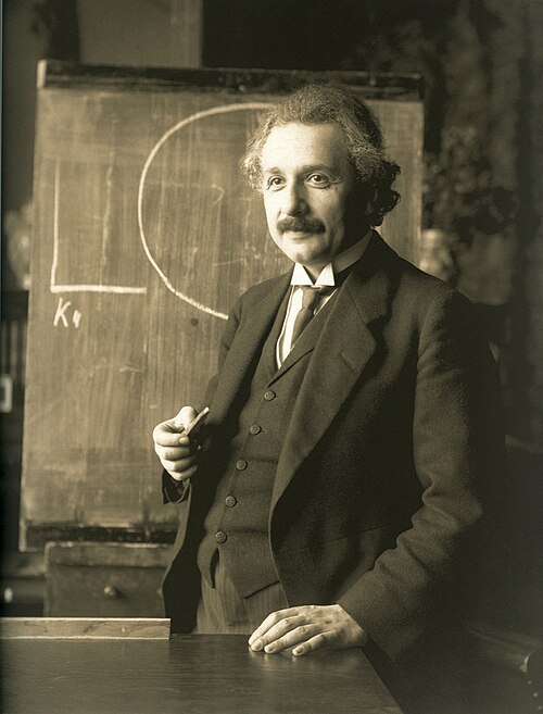 Albert Einstein nel 1921, anno del Premio Nobel per la Fisica