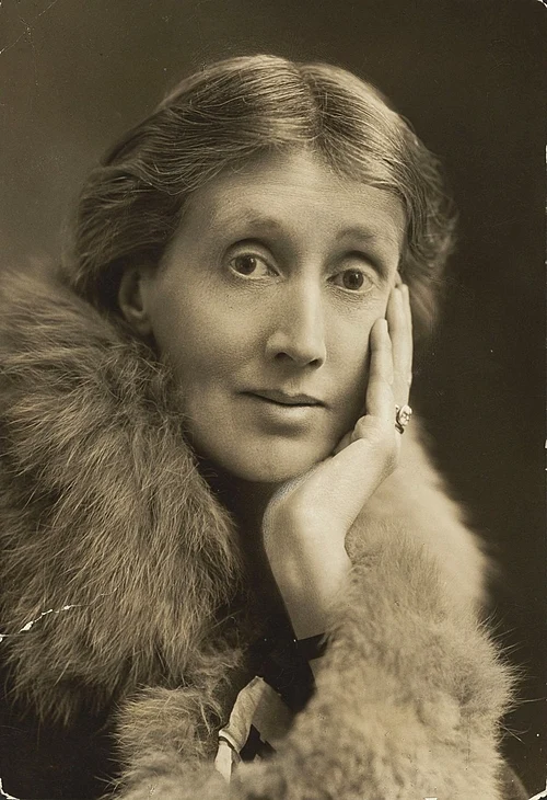 Virginia Woolf in un ritratto fotografico del 1927